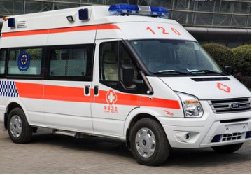 宁城县救护车租赁