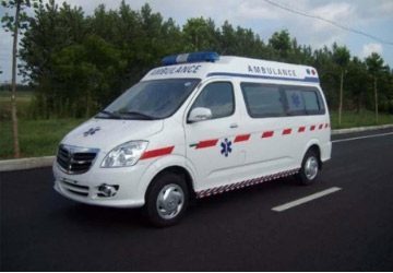 宁城县救护车租赁