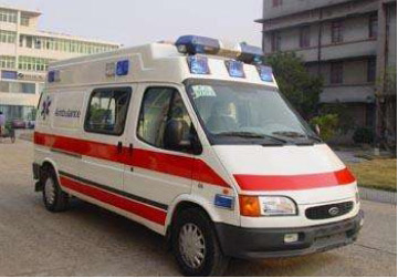 宁城县救护车租赁